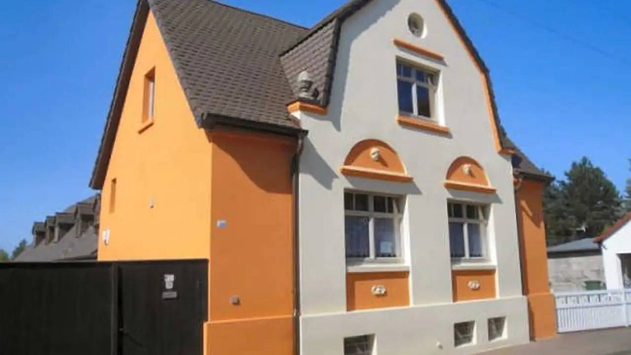 Apartamento vacacional entero, Apartamento de vacaciones para 4 personas con jardín in Dessau, Reino de Jardines de Dessau-Wörlitz