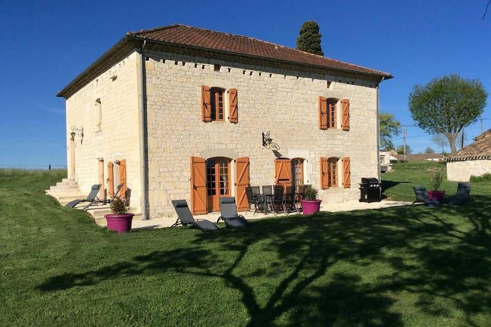 Gîtes de France® - Les Roches in La Ballade de Pern, Quercy