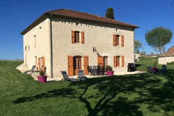 Location de vacances pour 6 personnes, avec jardin à La Ballade de Pern