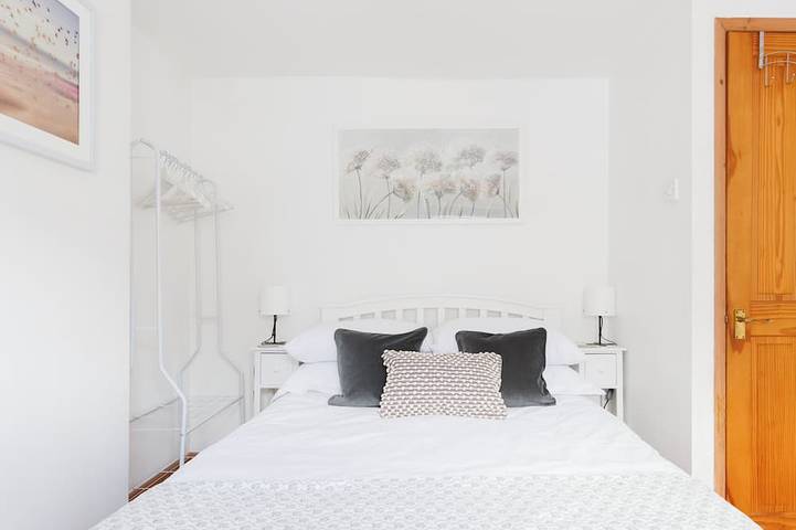 Charming 2 bedroom Townhouse located in Lewes in Lewes (UK), Ost Sussex