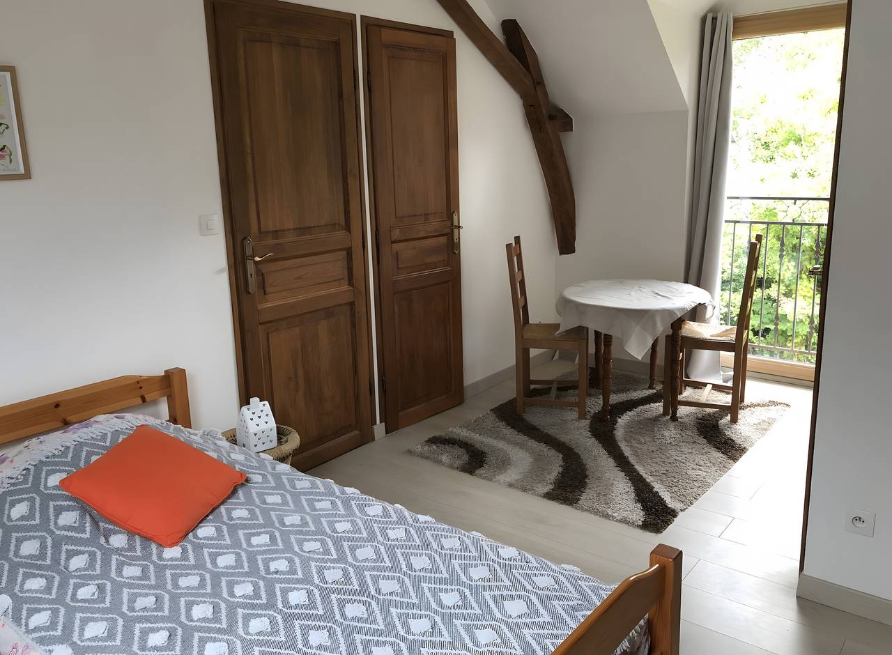Apartamento entero, Apartamento 'À L'Aujardière' con Jardín Compartido y Wi-Fi in Durtal, Angers region
