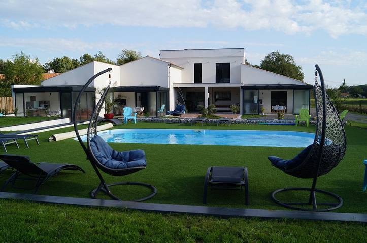 Chambre d’hôte pour 3 personnes, avec jardin et piscine à Sablonceaux
