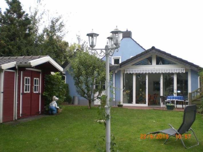Ferienwohnung für 2 Personen, mit Terrasse und Garten in Leer - 4