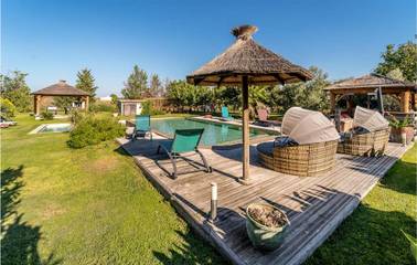 Cottage pour 7 personnes, avec piscine et terrasse à Codognan