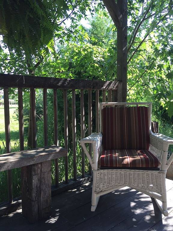 Cabin rental near Cedar Point, Lake Erie, with Hot Tub, Campfire Pit, Gas Grill in Sandusky County