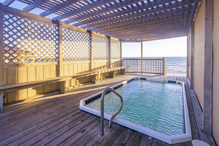 Apartamento para 6 personas, con jacuzzi y piscina además de balcón y sauna, Se admiten mascotas en Texas