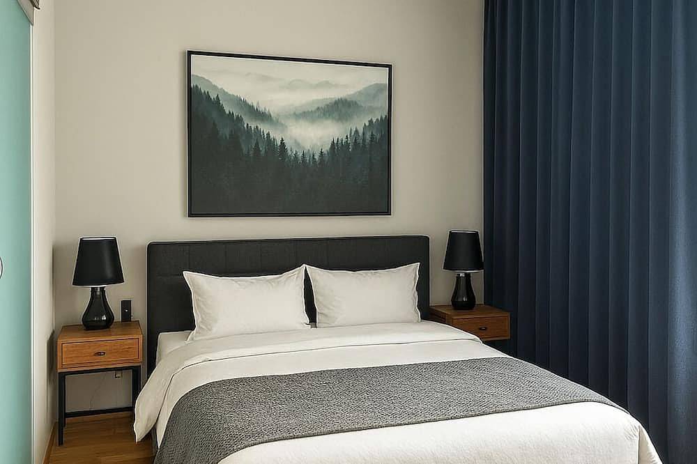 Ganze Wohnung, 🏡 Stylish Penthouse Apt with Rooftop Terrace near River Ruhr & Central Station in Mülheim an der Ruhr, Ruhrgebiet