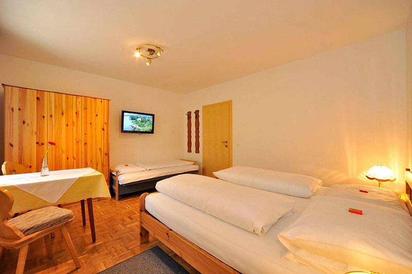 Dreibettzimmer in Bach (Kärnten), Bad Kleinkirchheim