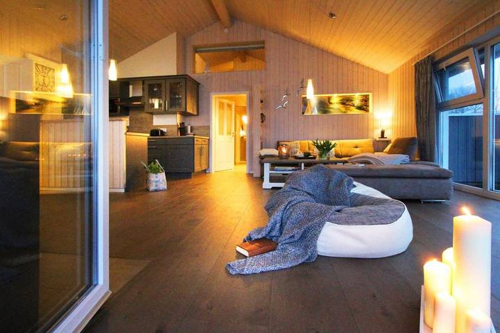 Ferienhaus für 8 Personen, mit Whirlpool und Terrasse sowie Garten und Sauna in Quern - 3