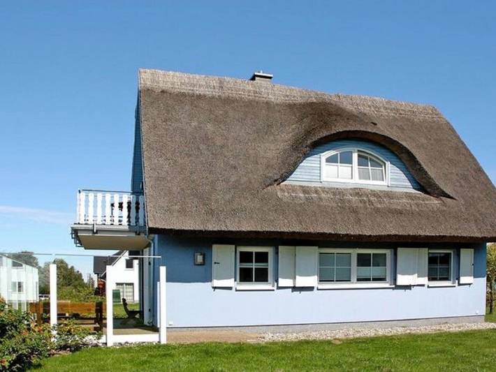 Ferienhaus für 4 Personen, mit Balkon und Terrasse sowie Garten in Neuenkirchen (Rügen) - 2