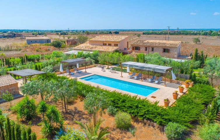 Casa rural para 12 personas, con jardín en Campos - 2