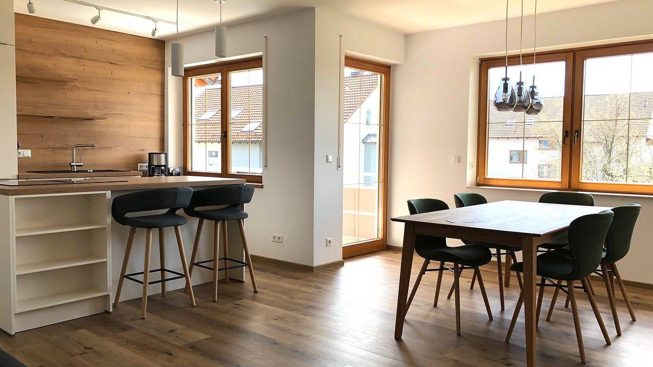 Ganze Ferienwohnung, Ferienwohnung für 5 Personen (60 m²) in Friedrichshafen in Friedrichshafen, Region Bodensee-Oberschwaben