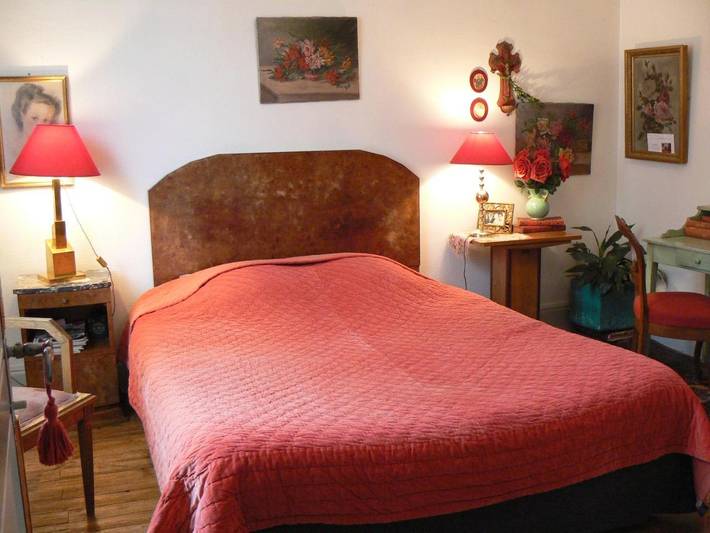 Gîte pour 2 personnes, avec terrasse ainsi que jardin et vue à Buxy