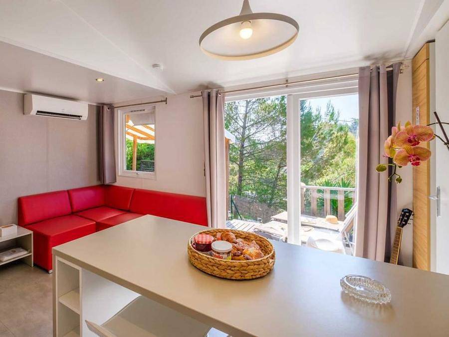 Camping Saint Louis - Mobilhome 4 personas - Mobil-home | Confort | 2 Dormitorios | 4 Pers. | Terraza elevada | Tv in La Roquette-sur-Siagne, Region de Cannes