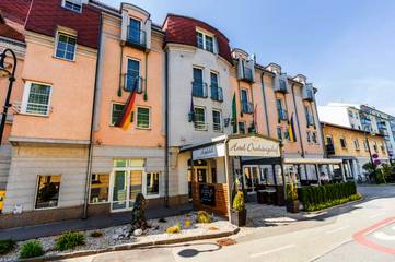 Hôtel pour 2 personnes, avec sauna ainsi que vue et jardin dans Korneubourg