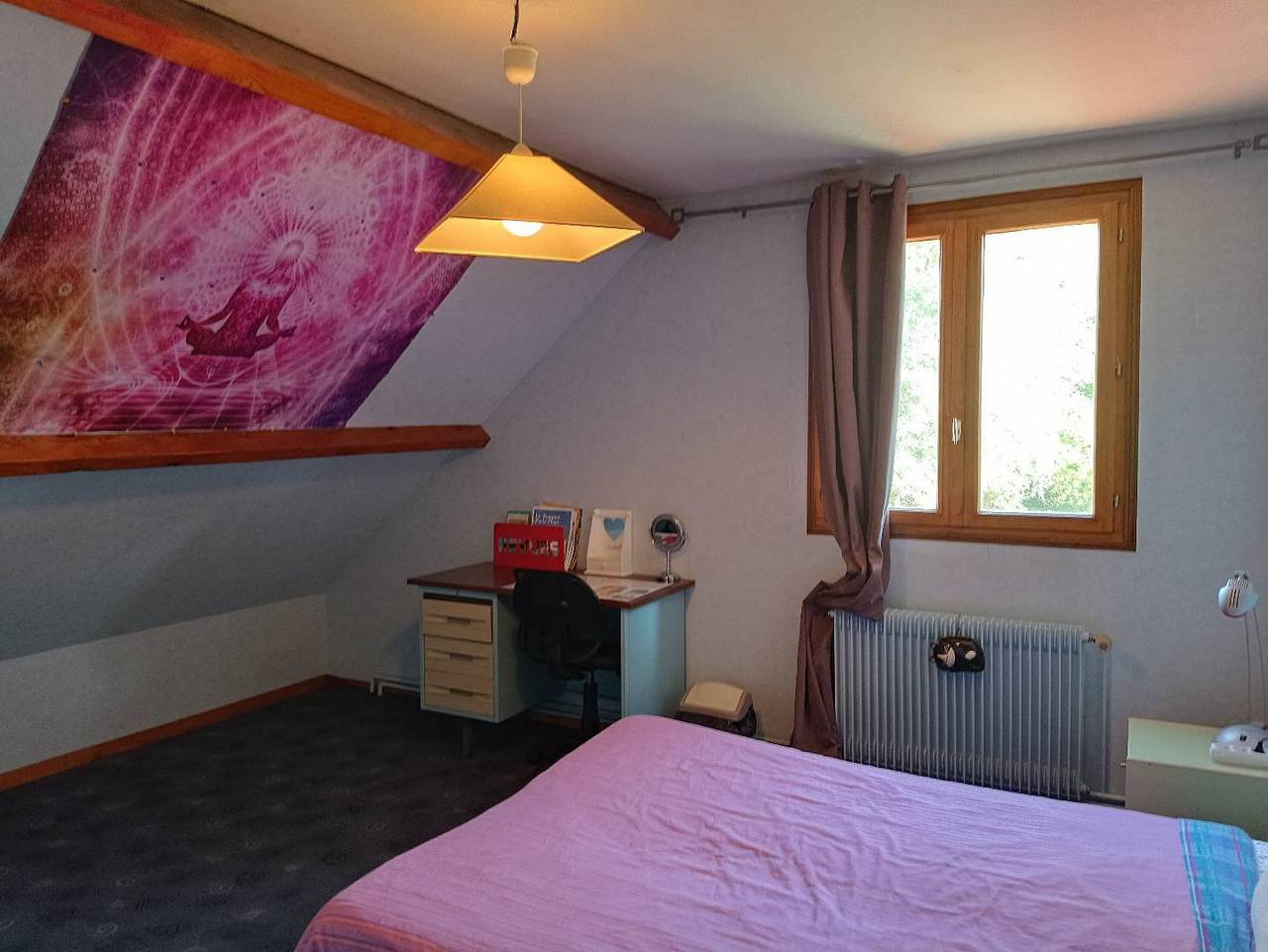 Acogedora y tranquila habitación doble con amplio escritorio in Fruges, Montreuil (Região)