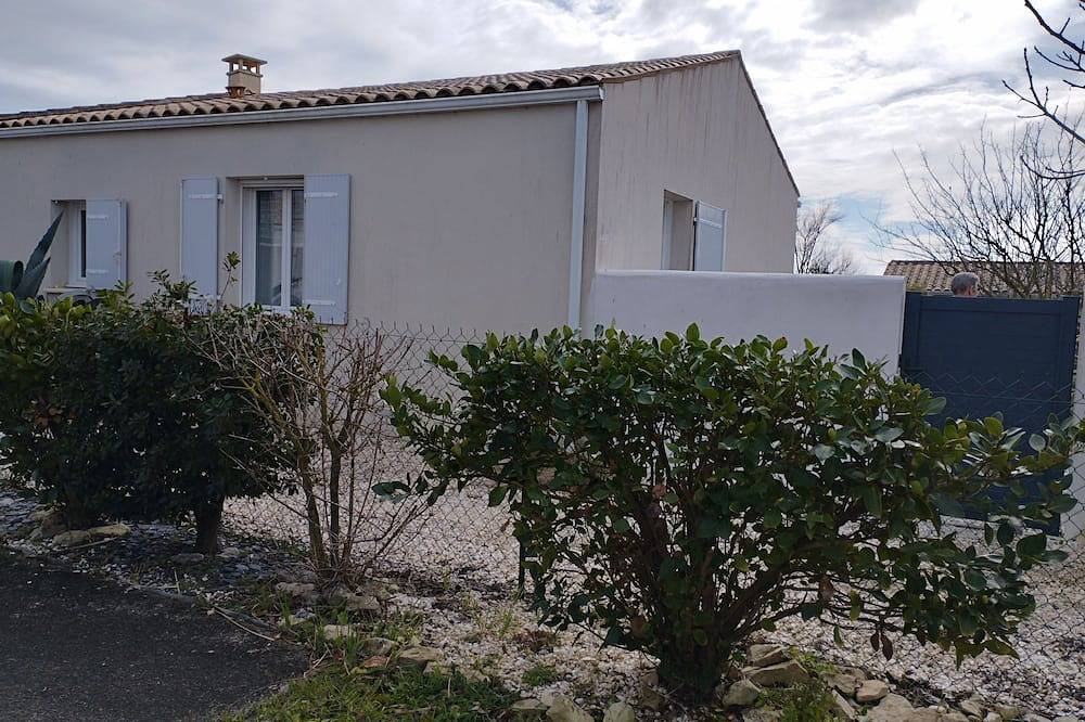 Apartamento entero, Pleasant studio with private courtyard in L'Houmeau, Región de La Rochelle