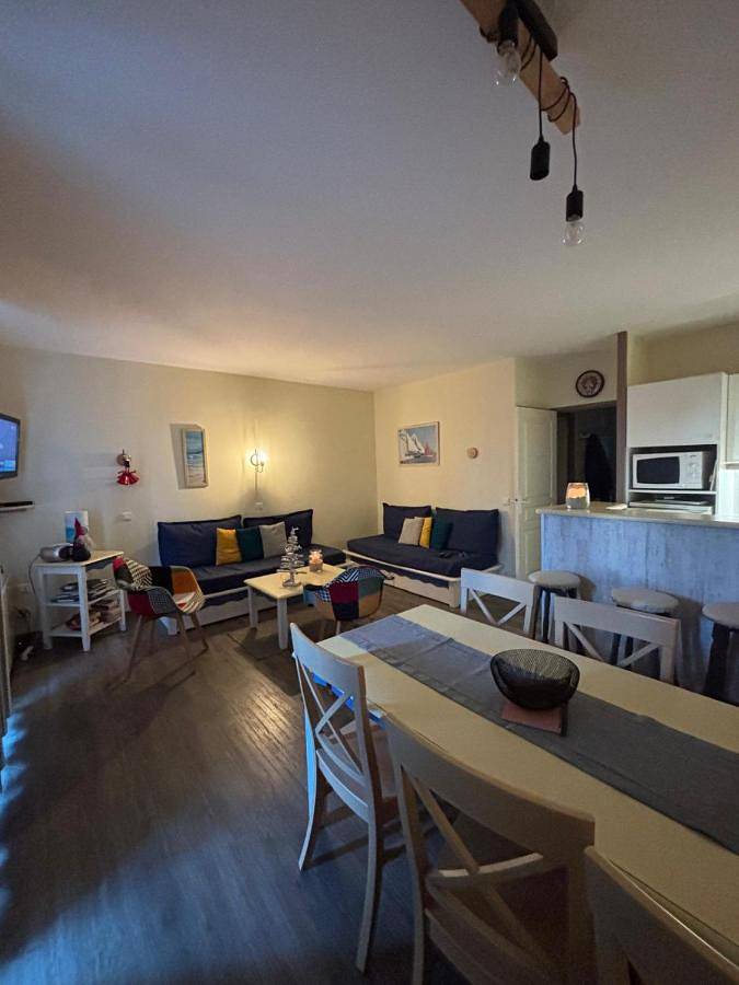 Gîte pour 6 personnes, avec jardin ainsi que vue et piscine dans Plage des Sables Blancs (Douarnenez) - 3