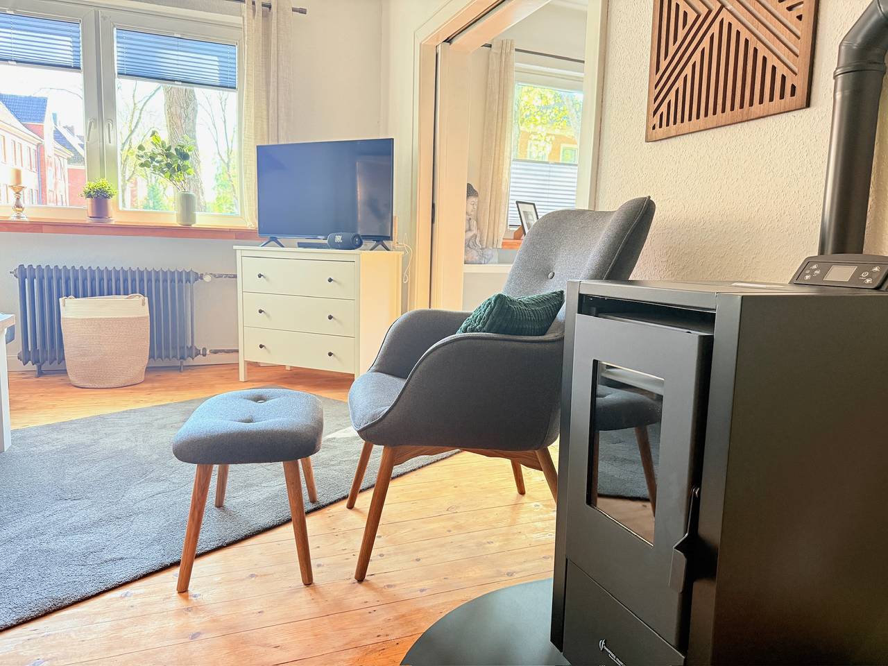 Ganze Wohnung, Ferienwohnung 'Herrentor' mit privater Terrasse, privatem Garten und Wi-Fi in Emden, Ostfriesland