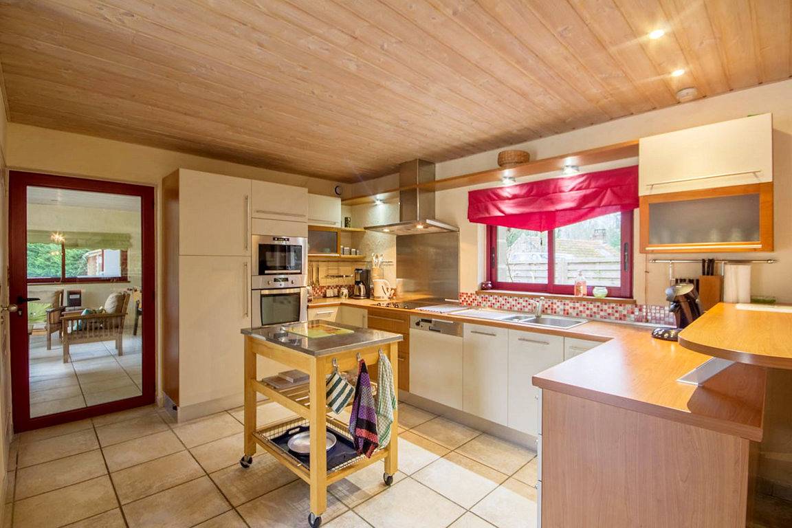 Villa avec Piscine couverte et chauffée d avril à fin septembre in Golf Saint-Laurent, Ploemel