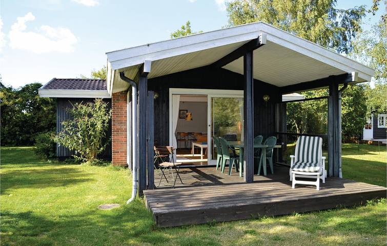 Ferienhaus für 6 Personen mit Terrasse in Dronningmølle, Kattegat Küste
