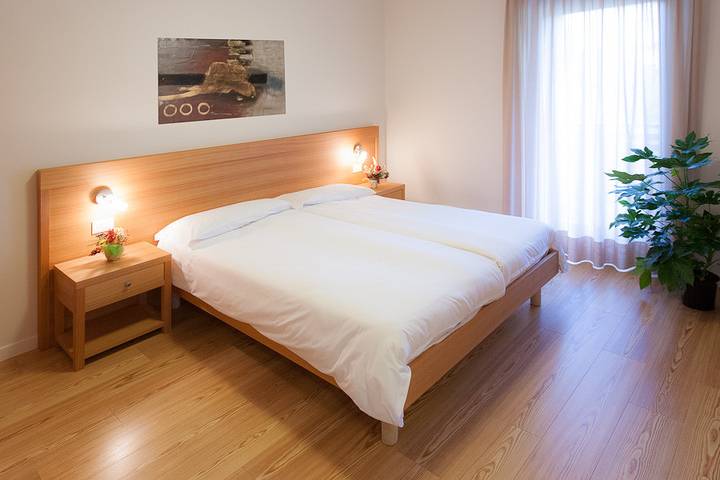 Gîte pour 4 personnes, avec vue sur le lac et balcon, animaux acceptés à Alleghe - 3