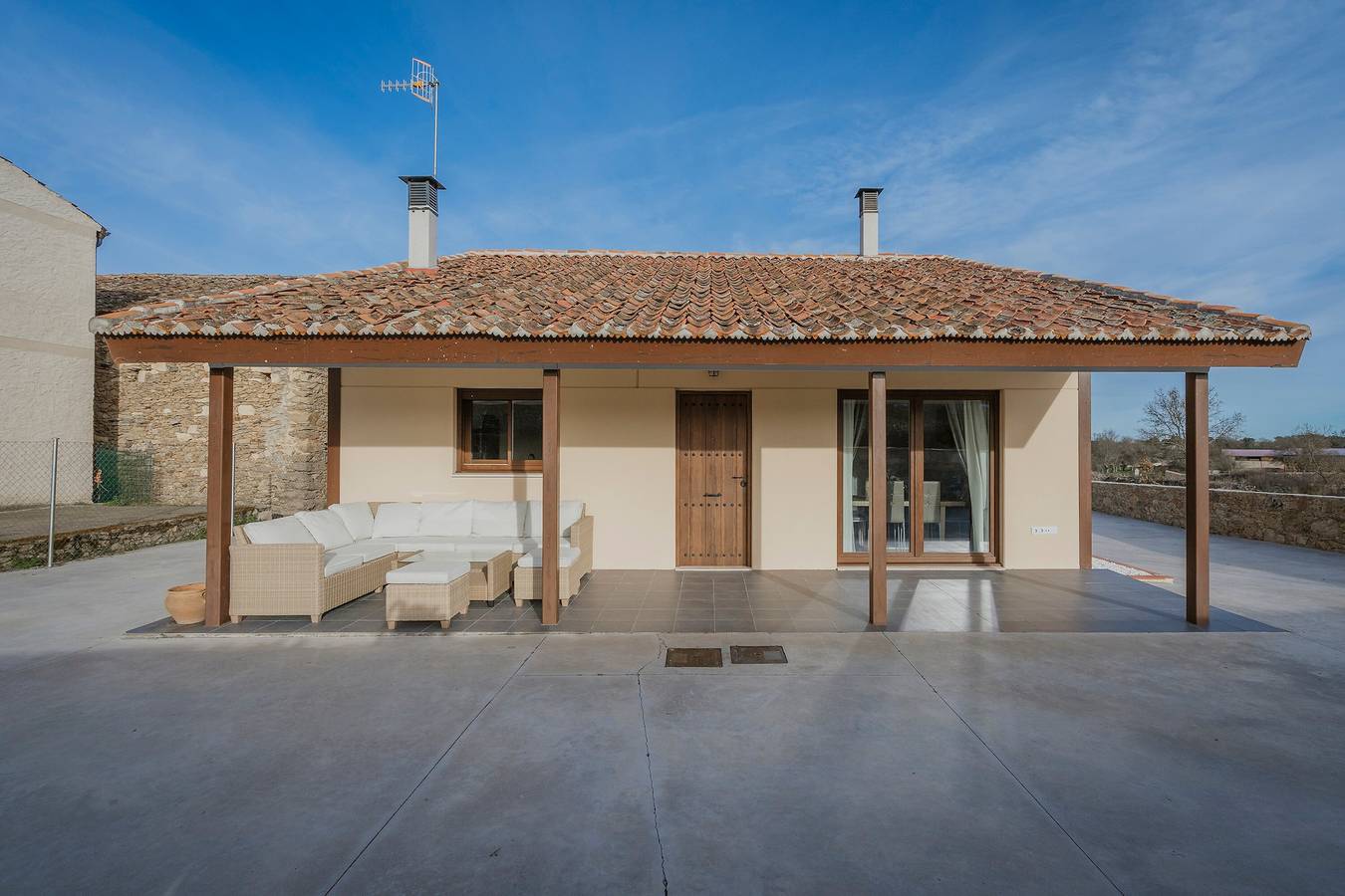 Casa de vacaciones 'La Isi' con jardín privado y Wi-Fi in Rades de Abajo, Pedraza