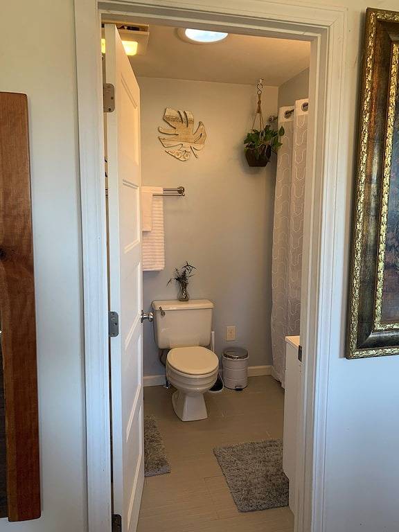 Private 2 Br Home with Yard. 10 min to Downtown! in Blue Ridge Parkway, Buncombe County