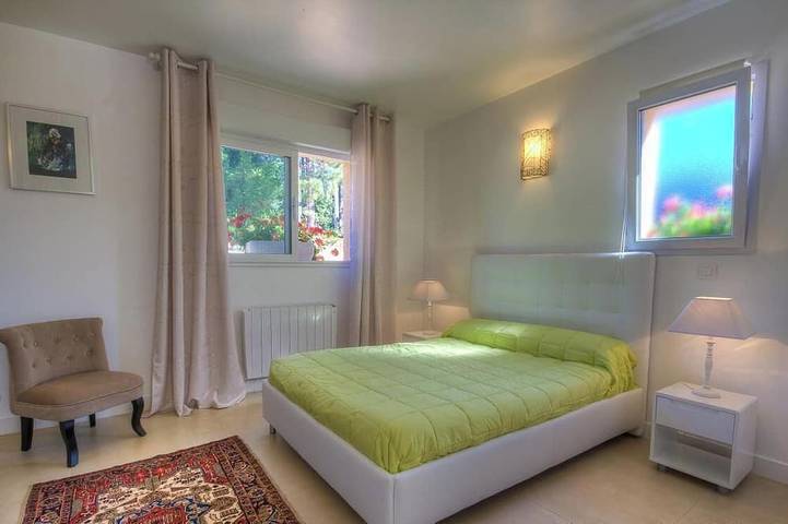 Location de vacances pour 2 personnes, avec Terrasse et Jardin à Levie