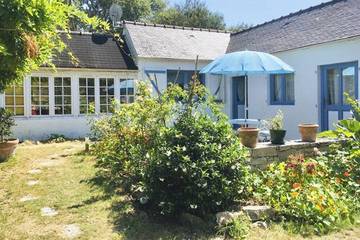 Gîte pour 4 personnes, avec terrasse et jardin dans La Cotentin