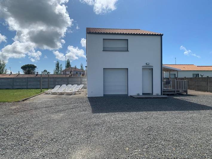 Location de vacances pour 8 personnes, avec jardin et vue, adapté aux familles à Beauvoir-sur-Mer - 4