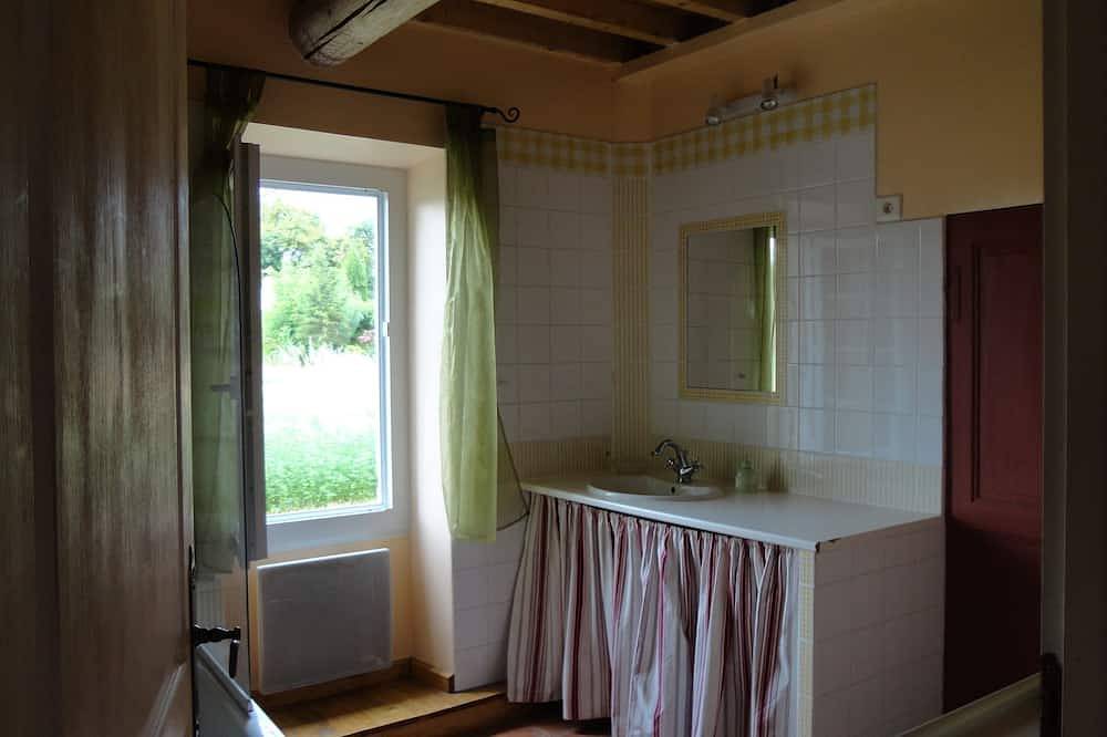 House / villa - Sarrians in Sarrians, Vaucluse