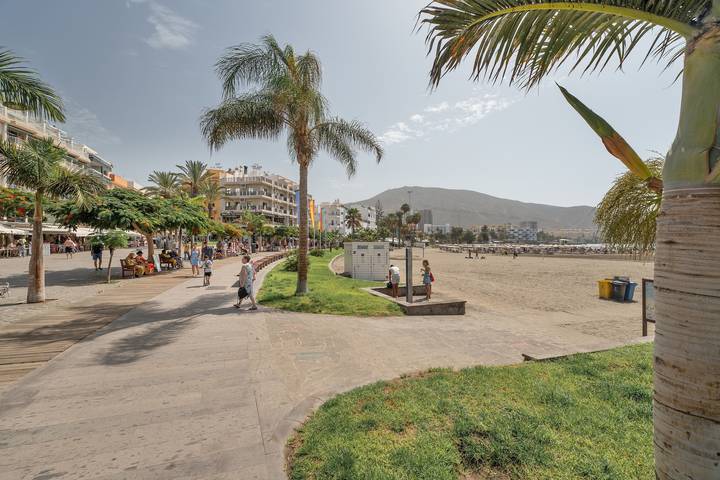 Gîte pour 3 personnes, avec jardin, adapté aux familles à Los Cristianos - 2