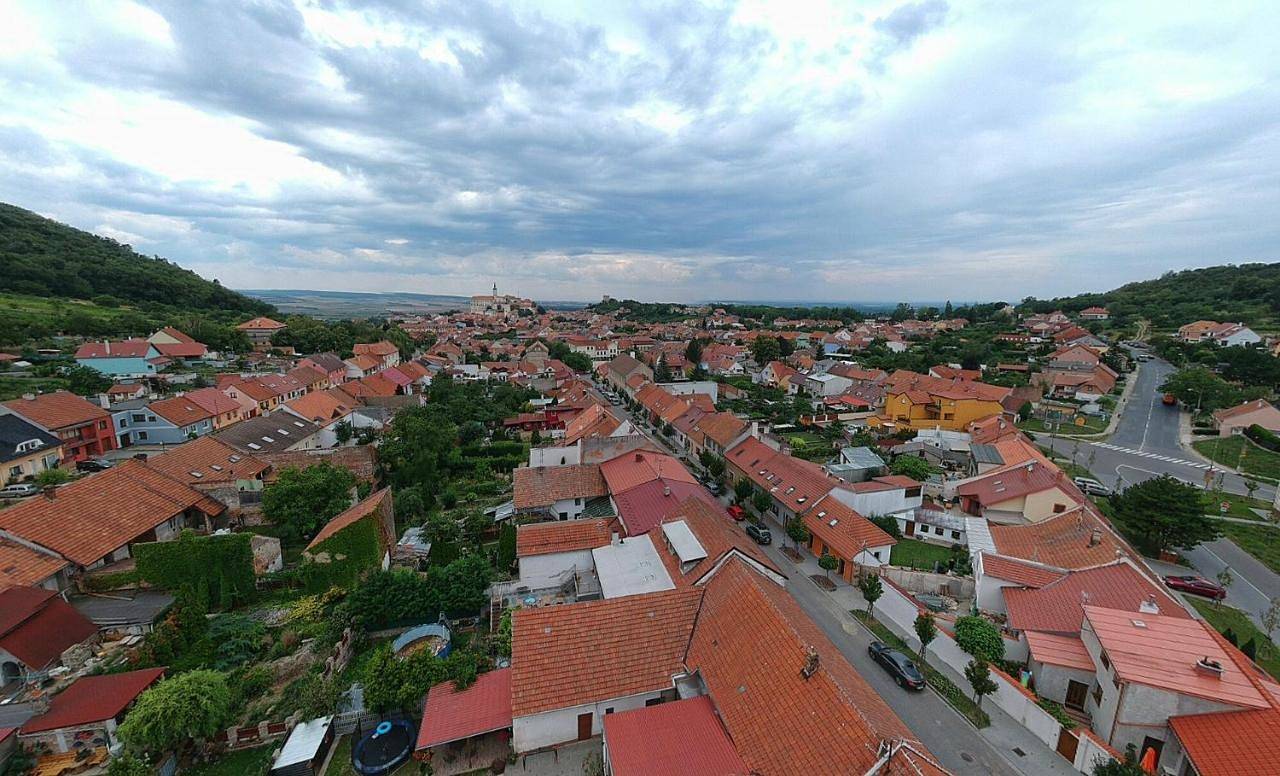 Two-Bedroom House in Mikulov, Zuid-Moravië