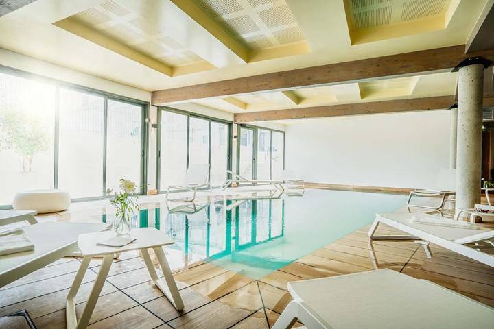 Hôtel pour 2 personnes, avec terrasse ainsi que piscine et jacuzzi à Loches - 3