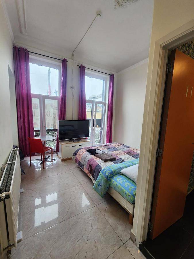 Hôtel pour 2 personnes, avec terrasse dans Gare De Bruxelles Midi - 2