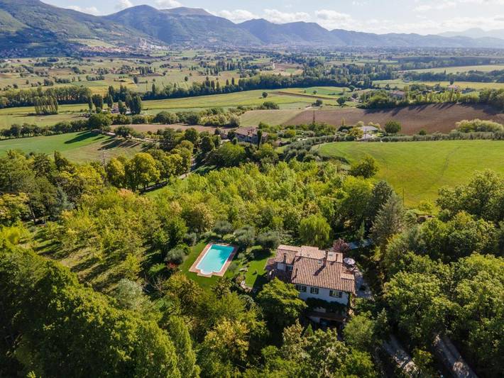 Chambre d’hôte pour 2 personnes, avec piscine ainsi que jardin et vue à Gubbio - 2