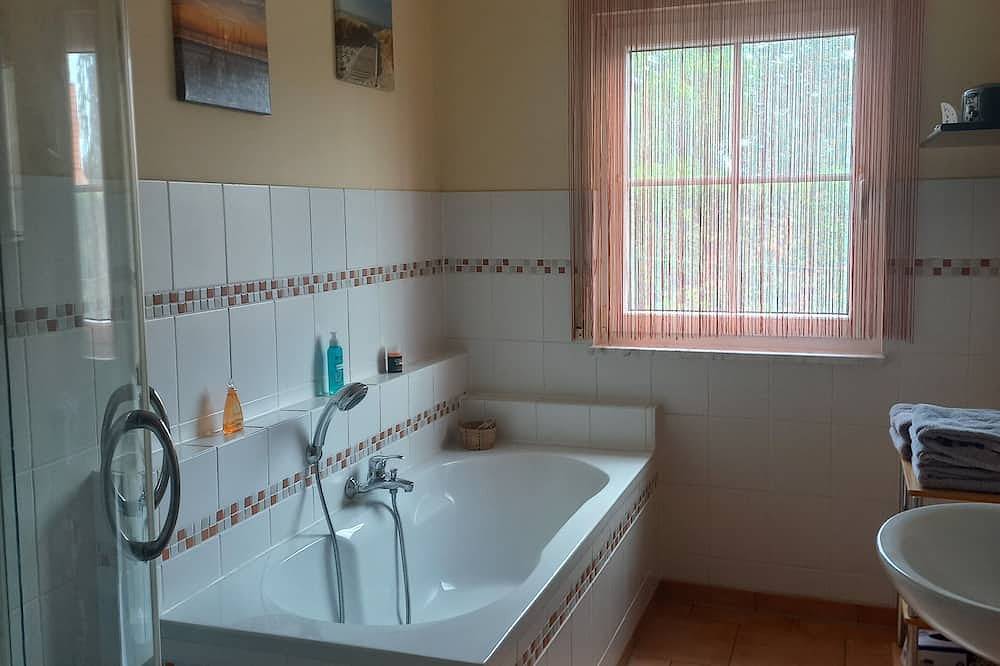 Ganze Wohnung, Ferienwohnung In Ländlicher Lage in Heckelberg-Brunow, Märkische Schweiz-Oderland