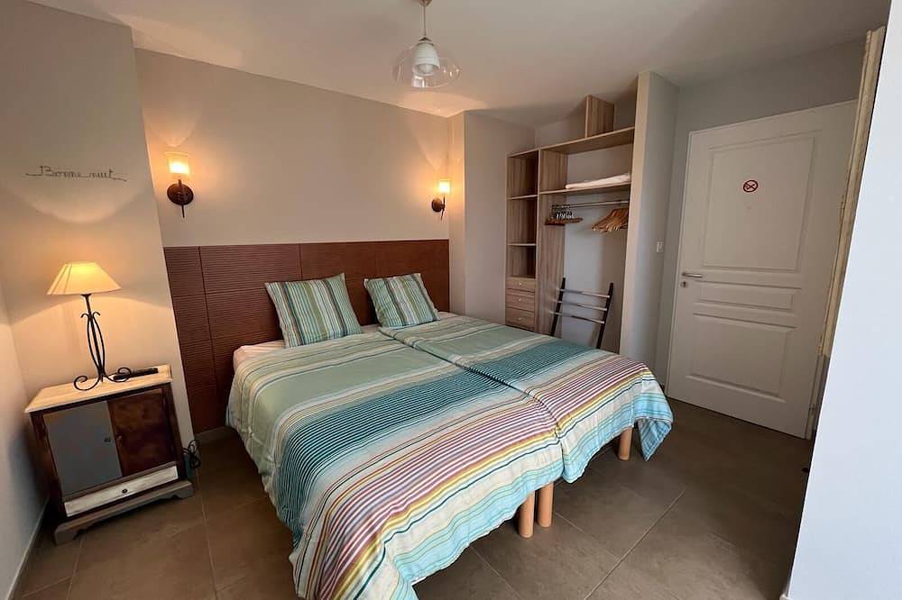 Appartamento intero, Studio \"Giovanna\" avec piscine & vue sur la baie d'Ajaccio ! in Alata (Corsica), Ajaccio e dintorni