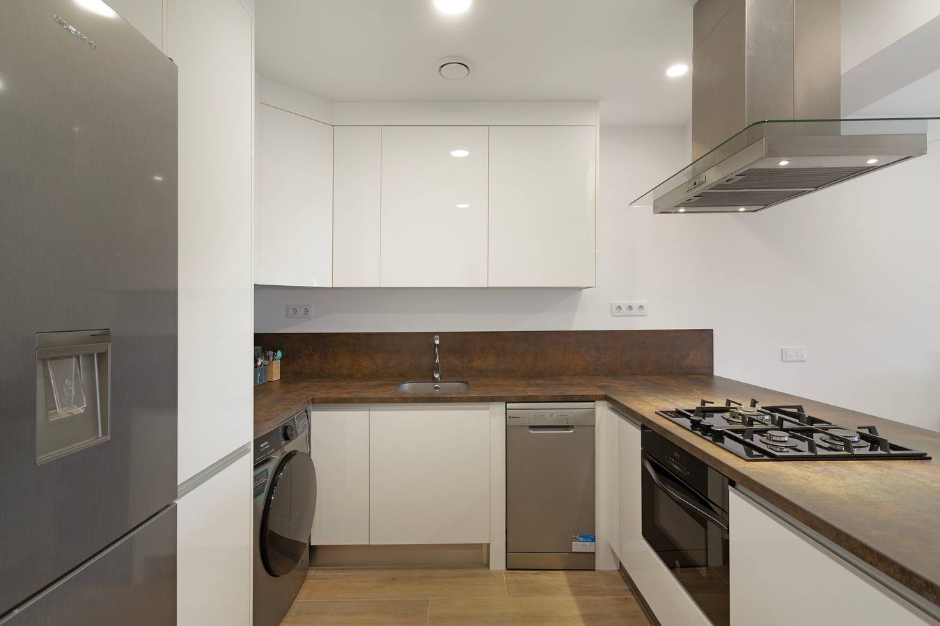 Entire apartment, Holiday Apartment 'Vivienda en Santa Catalina' with Wi-Fi in Las Palmas de Gran Canaria Centre, Las Palmas de Gran Canaria