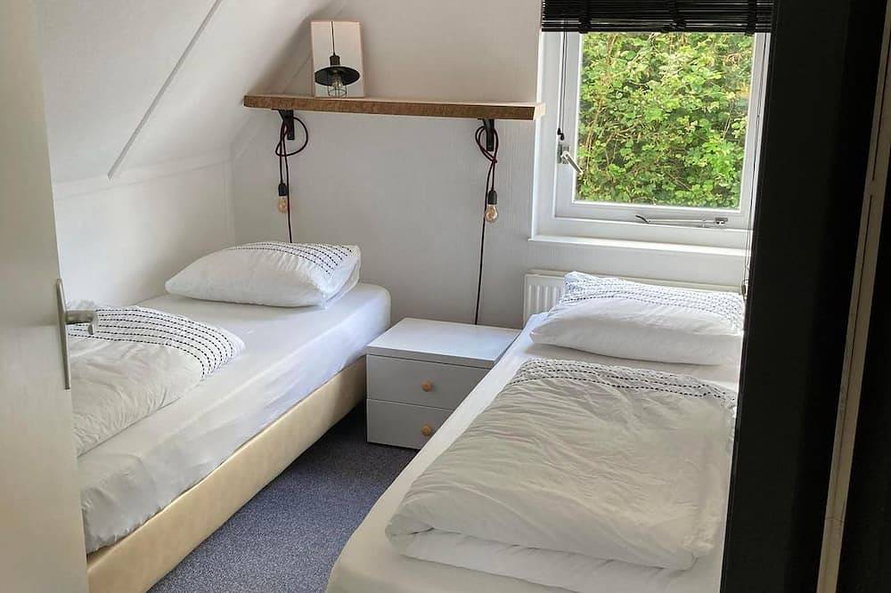 Charmantes Ferienhaus in Meeresnähe in Zonnemaire, Zeeuwse Kust