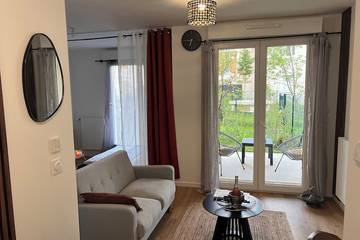 Gîte pour 2 personnes, avec jardin à Bussy-Saint-Georges