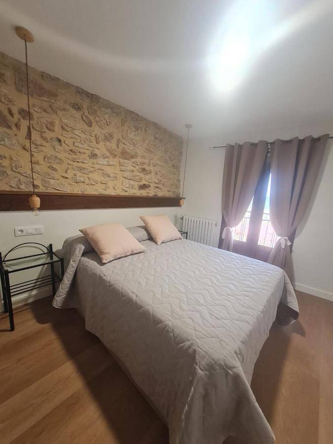 Apartamento para 4 personas, con balcón y vistas en Gúdar