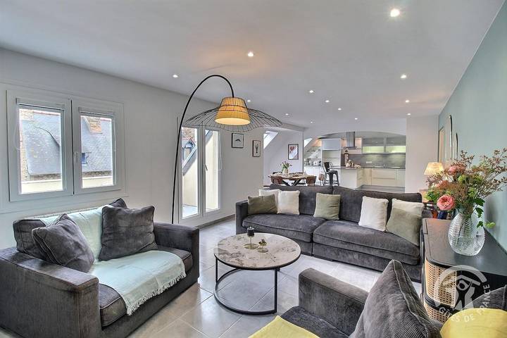 Gîte pour 6 personnes, avec terrasse et jardin à Perros-Guirec