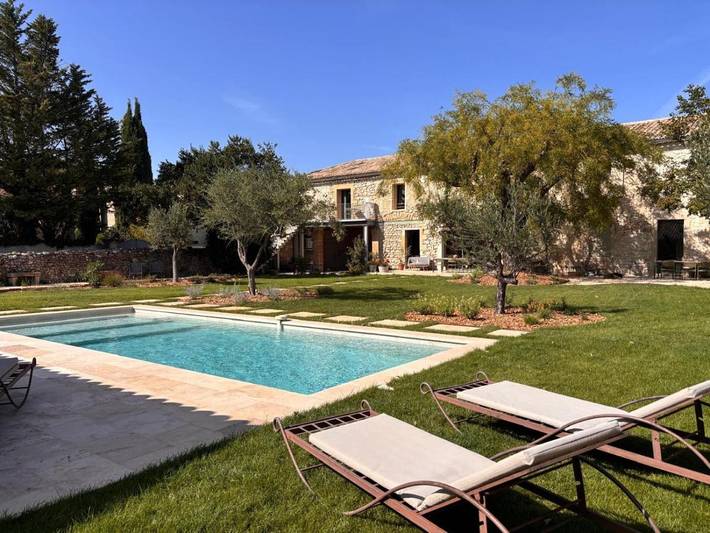 Appartement de vacances pour 4 personnes, avec Balcon et Terrasse ainsi que Jardin et Piscine