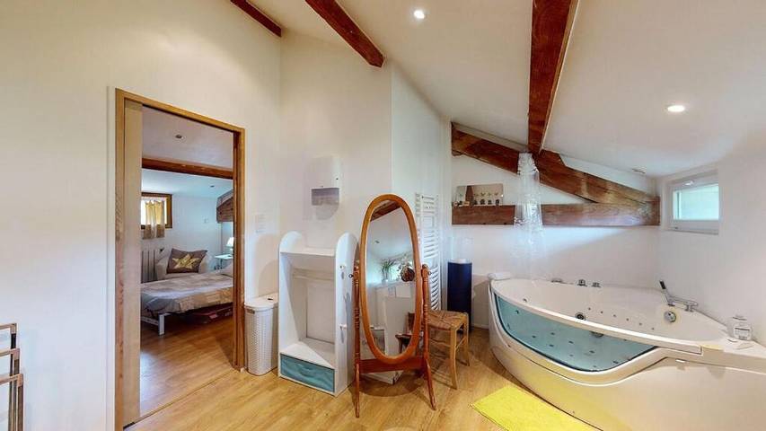 Villa pour 6 personnes, avec piscine ainsi que jacuzzi et jardin, adapté aux familles à Aubagne - 2