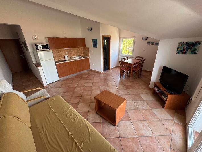 Ganze Wohnung, Ferienwohnung für 2 Personen mit Balkon/Terrasse in Gradska plaža (Pag Town), Pag Stadt