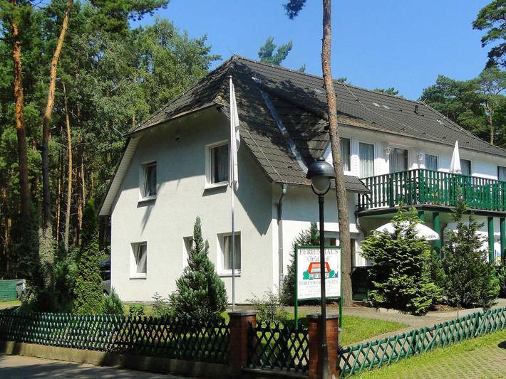 Ferienwohnung für 2 Personen, mit Balkon/Terrasse und Balkon sowie Terrasse und Garten in Trassenheide - 3