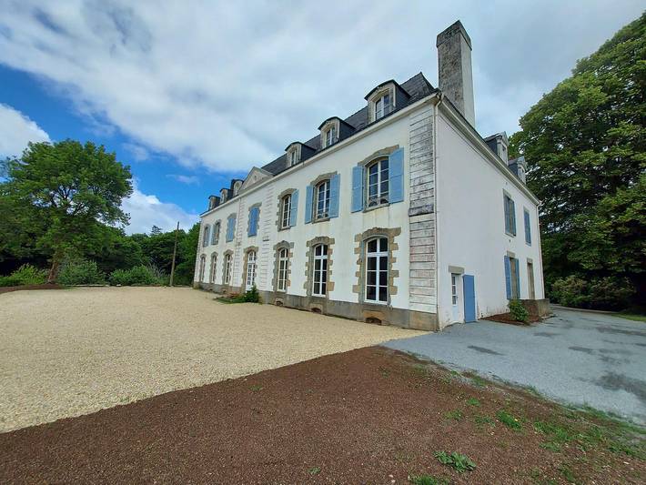 Les Cèdres in Pluneret, Côte des Mégalithes