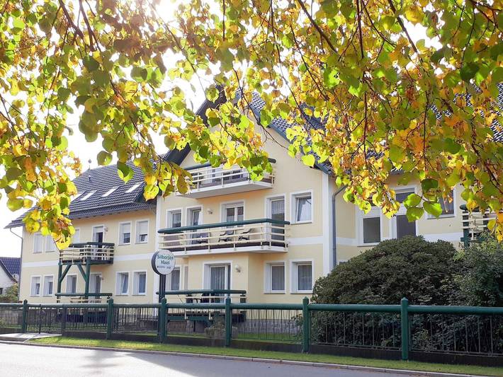 Ferienwohnung für 4 Personen, mit Balkon und Garten in Lohsa